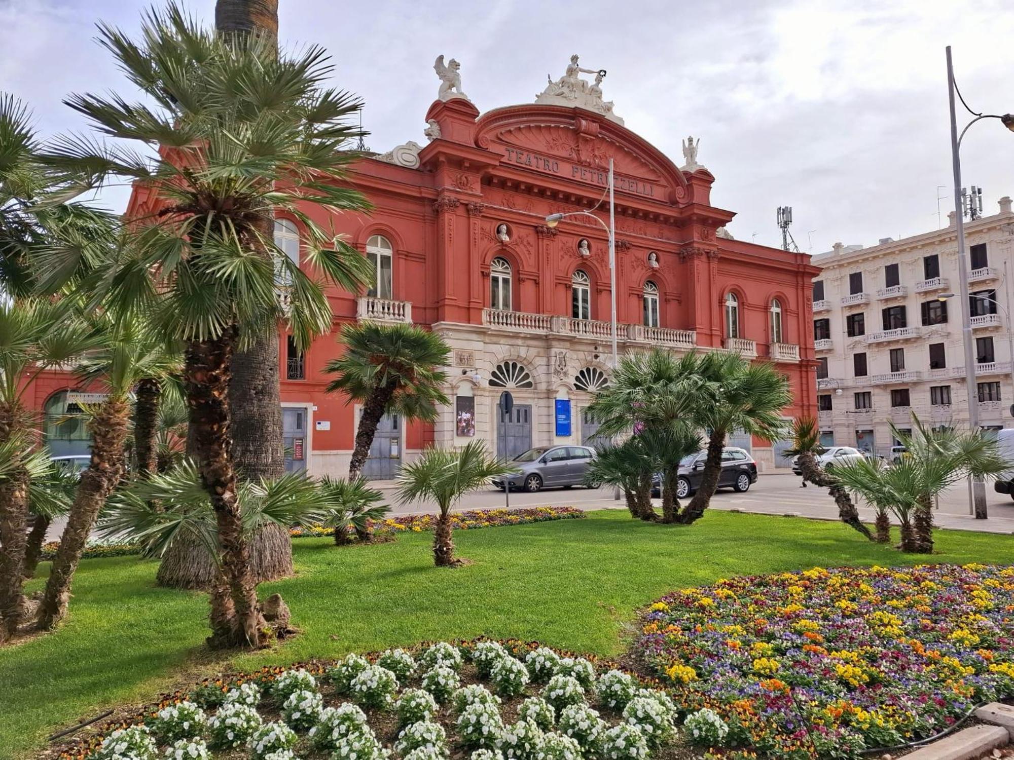Novum Hospitality Hotel Bari Exterior photo
